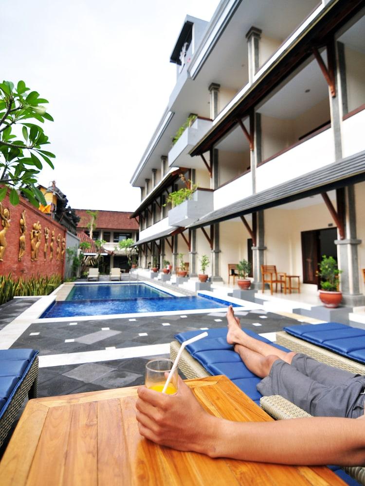Jesens Inn II Kuta Lombok Exterior foto